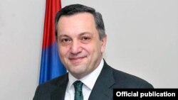 Авет Адонц 