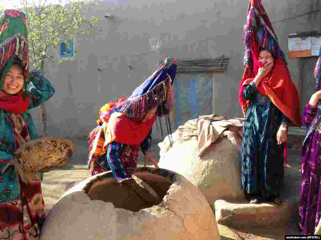 Afghanistan -- Ethnic Turkmens in Jouzjan province, 02Apr2013.