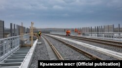 Залізнична частина Керченського мосту. Архівне фото