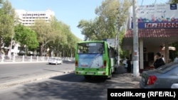 Uzbekistan - bus stop in Tashkent, 24 April 2014