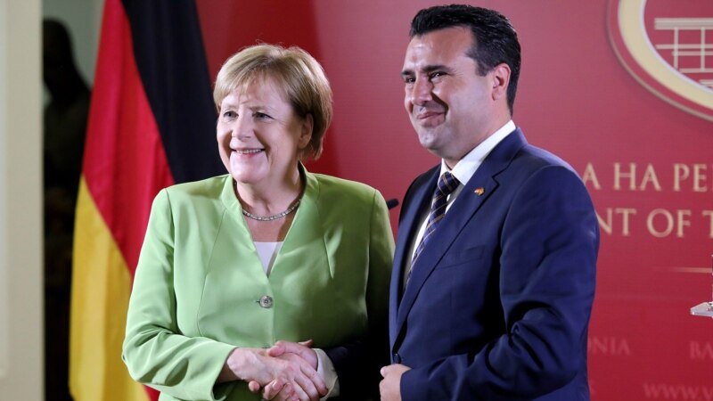Премиерот Заев на средба со Меркел и Макрон во Берлин