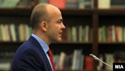 Министерот за финансии Драган Тевдовски 