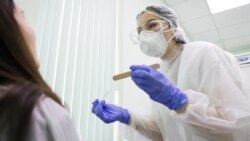 Тестирование на коронавирус в одной из украинских лабораторий. 2 апреля 2020 года.