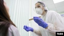 Тестування на коронавірус у лабораторії (ілюстративне фото)
