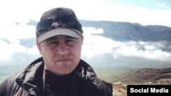  Эскендер Небиев