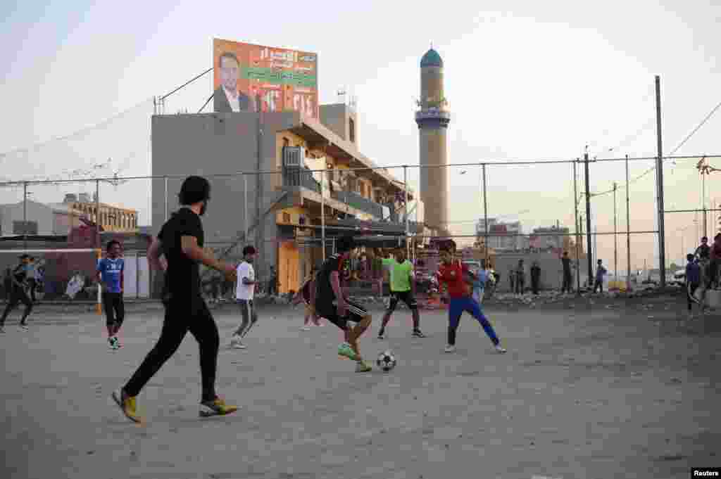 An impromptu soccer game