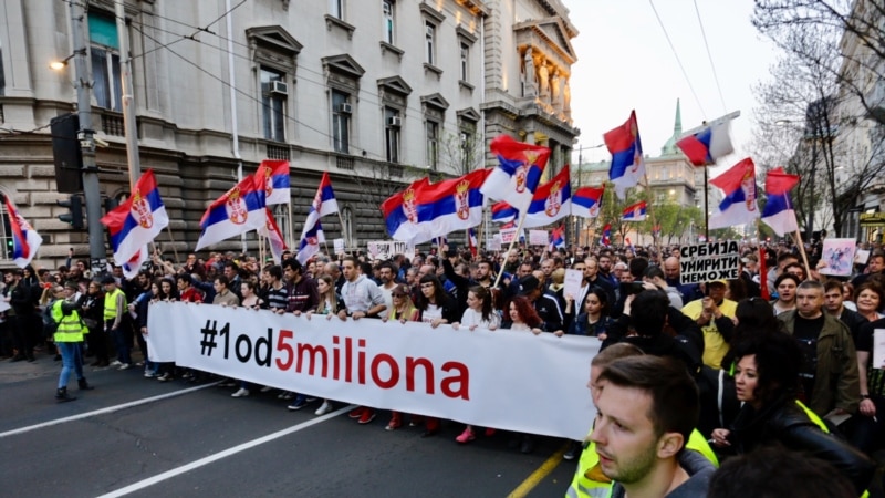 Serbia Girds For Major Protests In Belgrade, Targeting Vucic