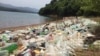 Расфрлано ѓубре околу Дебарското Езеро