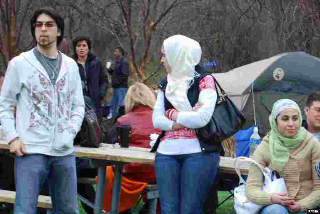 U.S. -- 13 Bedar in Black Hill, 13 bedar is the Persian Festival of springs. It is a full day of mass Outdoors Picnic, which occurs on the 13th day of Norouz, 01Apr2007
