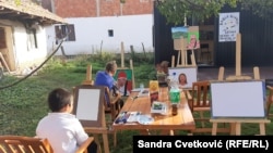 Shkolla e pikturës në afërsi të Prishtinës. 