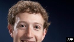 مارک زوکربرگ (Mark Zuckerberg) بنیان گذار شبکهء ارتباط اجتماعی فیس بوک 