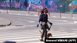 در حالی که محدودیتهای وضع شده بخاطر ویروس کورونا در اروپا کاهش یافته، در آسیا بعضی کشورها در باره موارد بیشتر ابتلایان کورونا خبر میدهند.