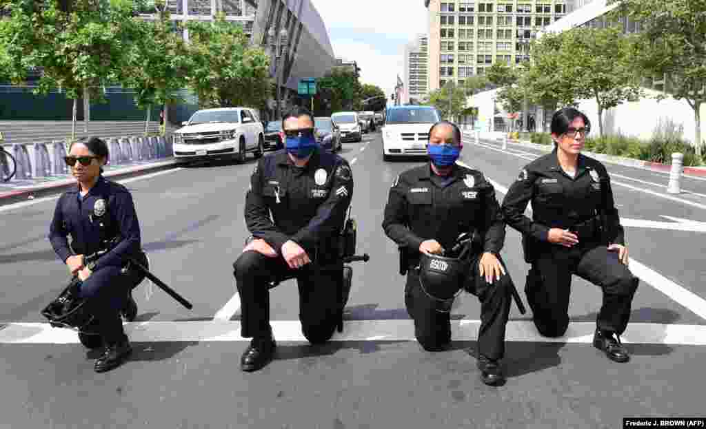 Поліцейські під час акції протесту в Лос-Анджелесі