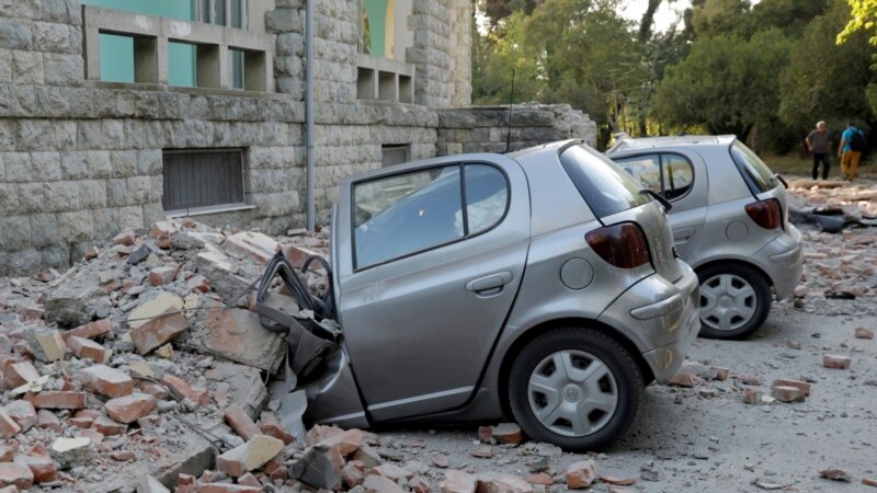 Zemljotresi u Albaniji oštetili više od 900 objekata