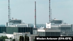 Centrala nucleară Kozlodui, construită cu tehnologie sovietică, urma să fie închisă în 2006, înainte de aderarea Bulgariei la UE. Viața ei a fost prelungită pe fondul diverselor șocuri energetice globale care au urmat.