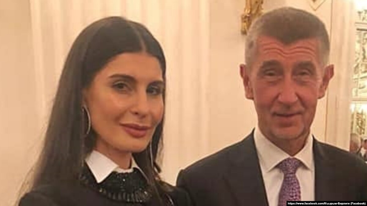 oi5.ru: Президент Чехии Земан не признавал Крым российским, а премьер Бабіш отмежевался от фото с пророссийской активисткой Президент Чехии Земан не признавал Крым российским, а премьер Бабіш отмежевался от фото с пророссийской активисткой