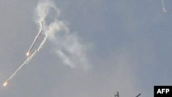 Ізраїльський гелікоптер «Апачі» під час рейду в Смузі Газа.
