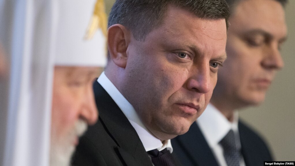 Ватажок угруповання «ДНР» Олександр Захарченко (посередині), ліворуч Московський патріарх Кирило, а праворуч ватажок ще одного угруповання – «ЛНР» – Леонід Пасічник. Москва. 25 грудня 2017 року