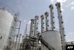 Вид на реактор на тяжелой воде в Араке, который международное сообщество предписало Ирану закрыть