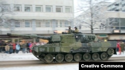 Финляндия қарулы күштеріндегі "Леопард" танкісі 