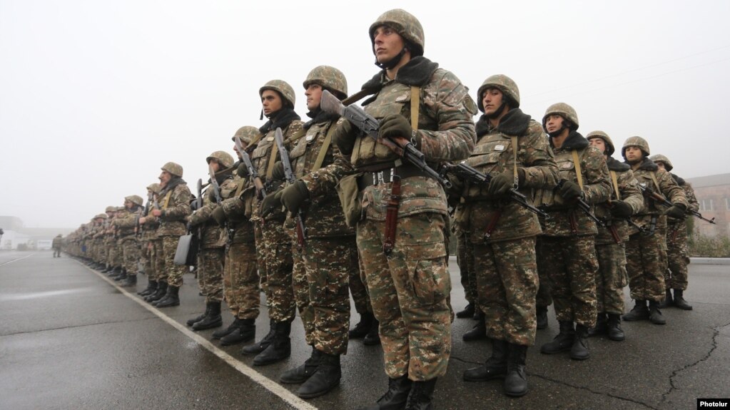 Ո՞վ է պաշտպանության նախարարը: