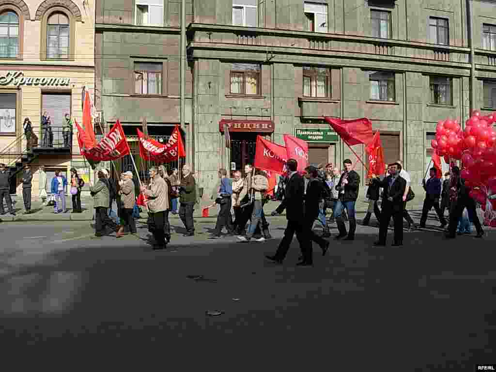 Russia -- March of Dissent in St.Petersburg 01May2008rr
