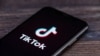Лого приложения Tiktok в смартфоне.