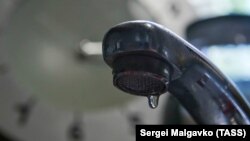 В ряде населенных пунктов Крыма в пятницу ограничат водоснабжение
