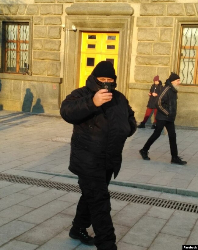 По словам активиста Дмитрия Иванова, на народном сходе у здания ФСБ на Лубянке был сотрудник Центра "Э" Алексей Окопный