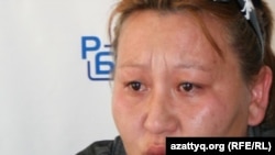 Анаргүл Жолболдиева баспасөз-мәслихатында. Астана, 24 қыркүйек 2010 жыл.