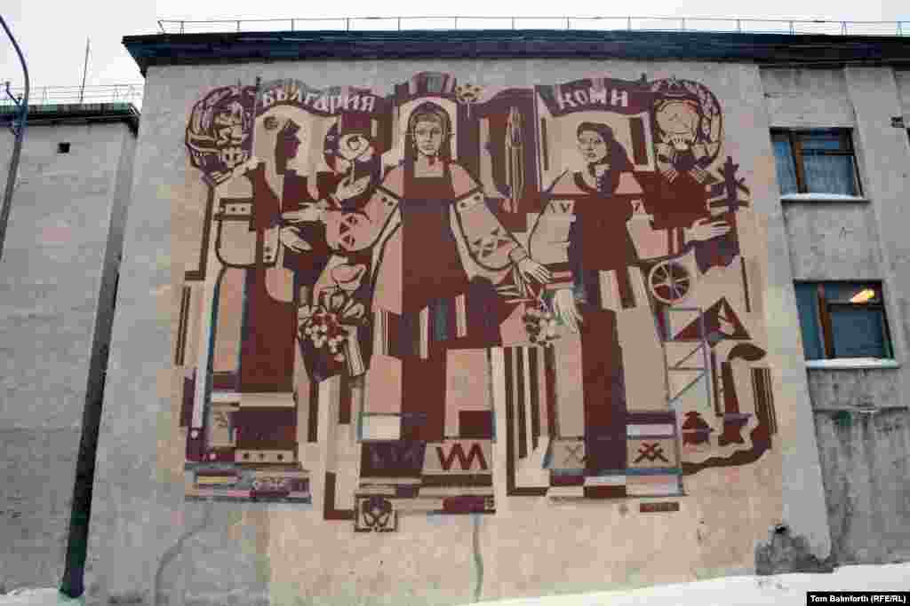 A Soviet-era mural celebrates the friendship of Russia's Komi Republic, where Vorkuta is located, and Bulgaria.