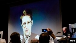 Bivši saradnik američke NSA koji se SAD suočava sa optužnbama za špijunažu Edvard Snouden, dobio rusko državljanstvo. 
