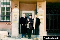 Адвокат Рудольф Риттер, крайний слева, фото в Петербурге в сентябре 1997 г.