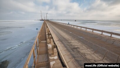 «Его обязательно порвет»: почему не сбываются прогнозы о крахе Керченского моста?