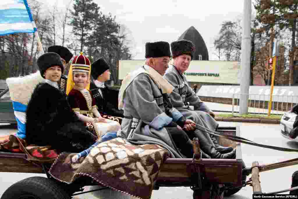 Шайн къоман духар доьхна бара даздаршка баьхкина кегийрхой а.