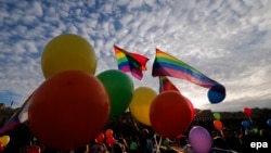 La o demonstrație a comunității LGBT la St. Petersburg