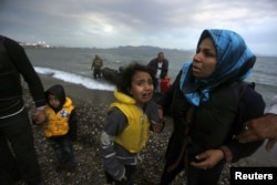 Afghan immigrants land at a beach on the Greek island of Kos after crossing from Turkey on a dinghy. (file photo)