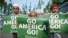 Участники протеста против использования США беспилотников на территории Пакистана 