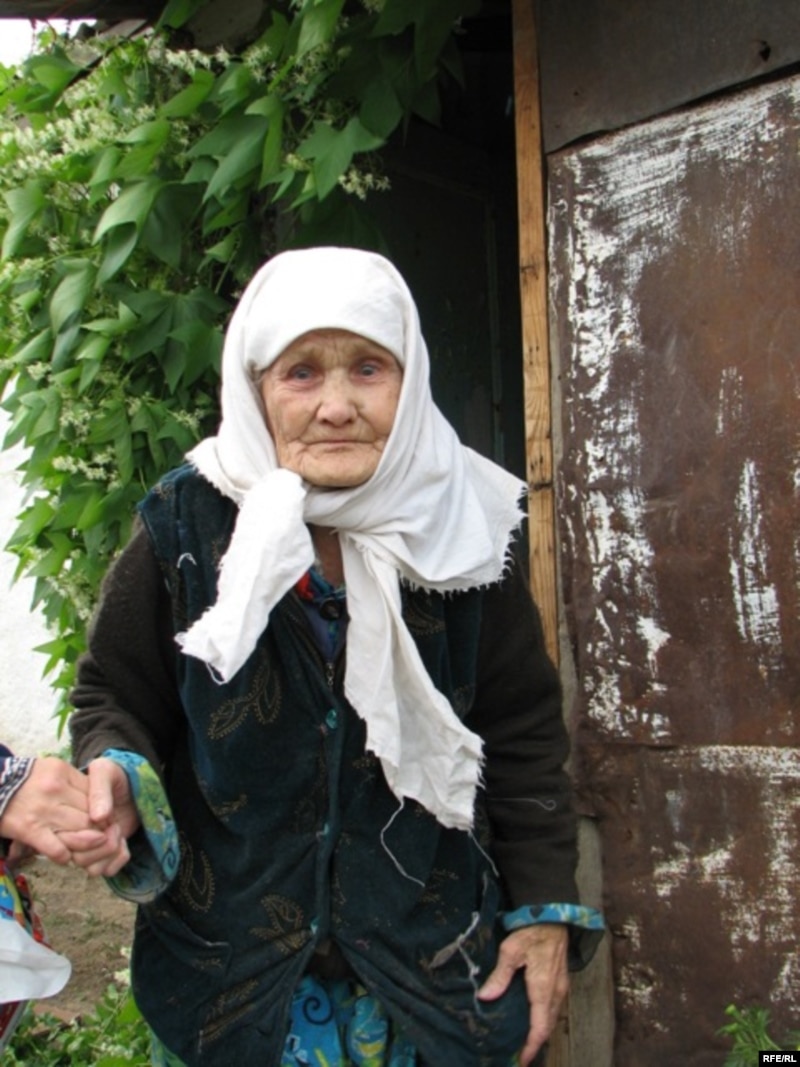Куляш Сулейменова, бабушка обвиняемых. Астана, 19 августа 2009 года.