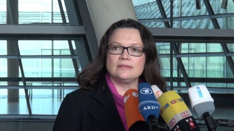 Германия: Шайлоодо Европарламентте аз добуш алган партия лидери кызматтан кетти