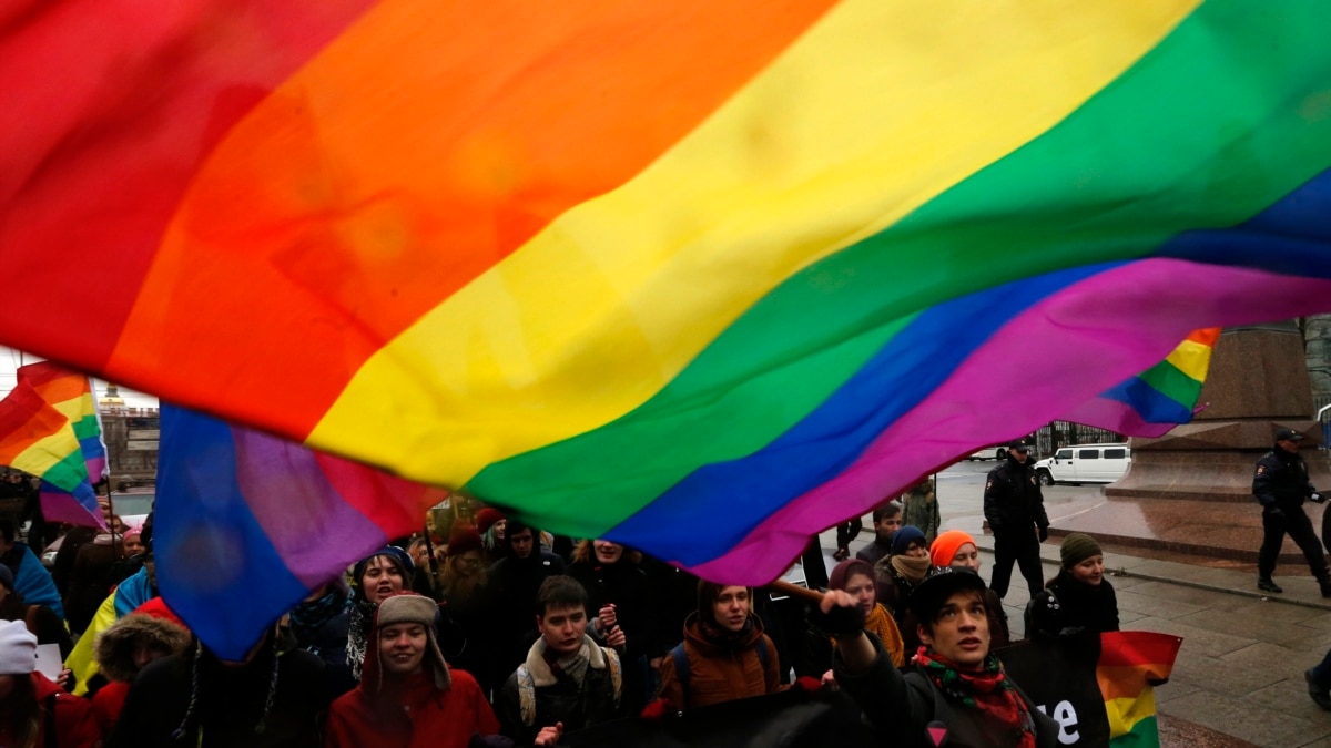 Путин подписал закон о запрете «пропаганды ЛГБТ» | altaifish.ru
