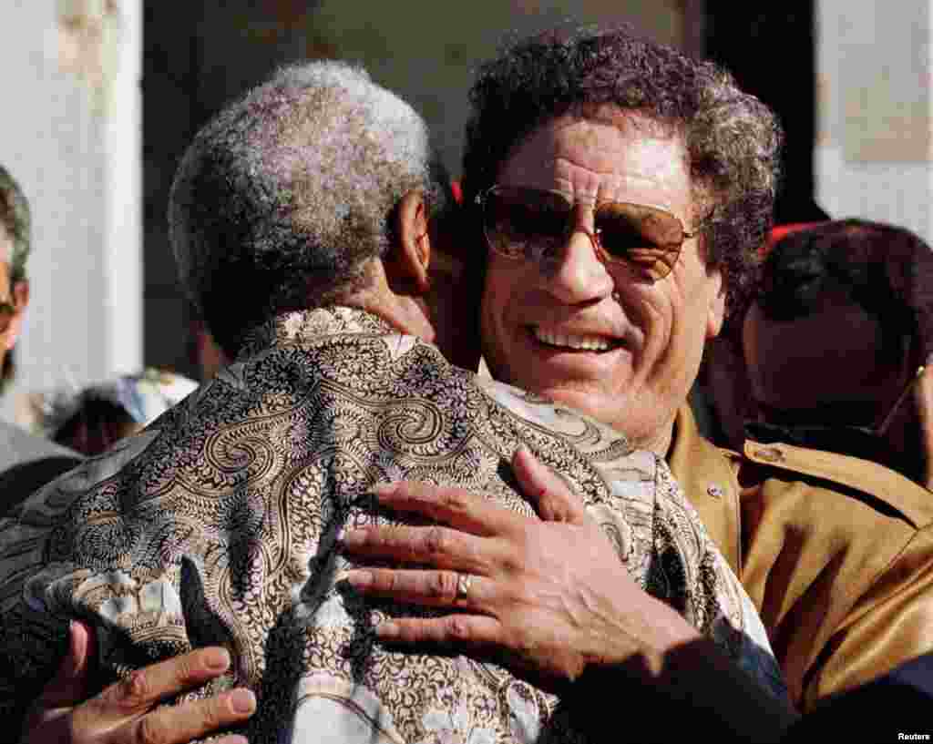 Liviya lideri Muammar Qaddafi ilə görüş (22 okryabr1997)