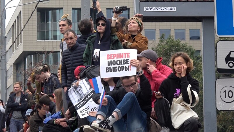В Совфеде России заявили об иностранном влиянии на протесты
