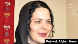 هېدر بار وایي د طالبانو سیاست افغان مېرمنې او نجونې په یو ډول په کورونو کې بندیانې کړي