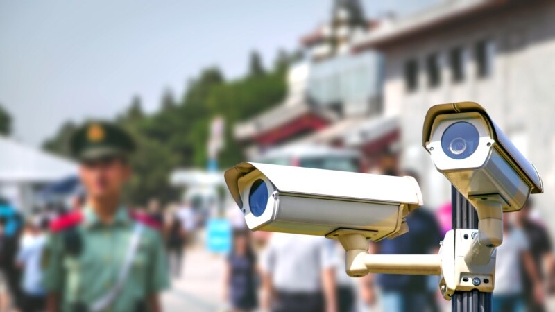 Власти США планируют наказать компанию, поставляющую оборудование для слежки в Синьцзян