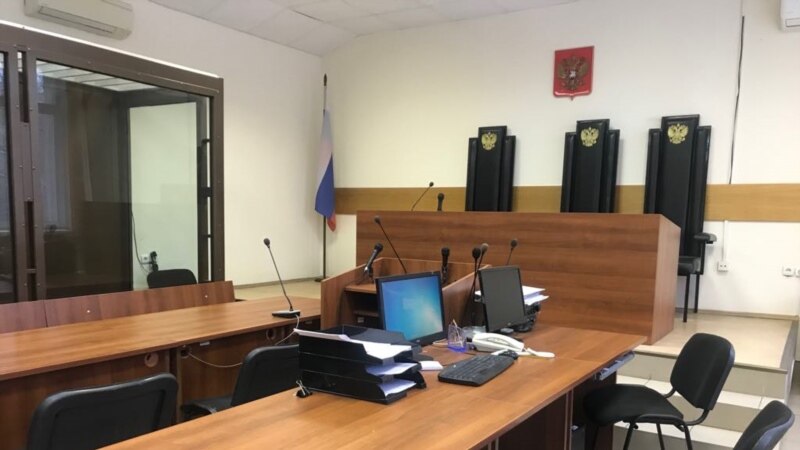 Обвиняемые в убийстве уроженцы Дагестана вскрыли себе вены в подмосковном суде