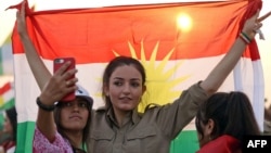 جشن ساکنان اقلیم کردستان پس از رفراندوم
