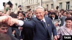 Эксперты проводят определенные параллели между перспективным провинциальным политиком и первым президентом России