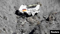 Germanwings самолёти Альп тоғлари узра учиб кетаётган пайтда қулади.