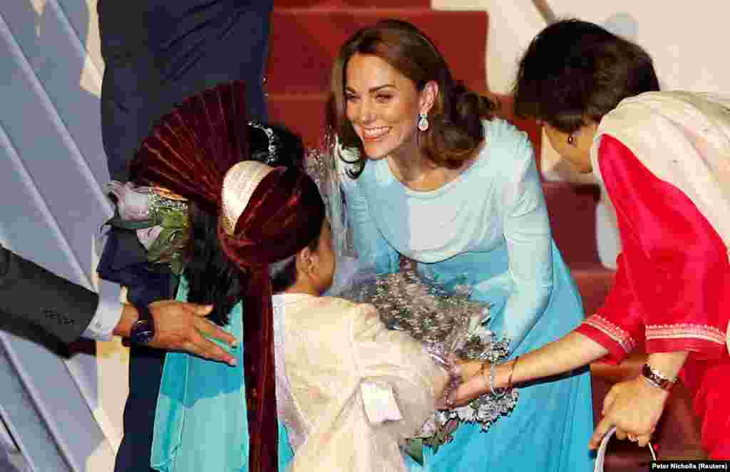 Catherine being welcomed to Islamabad on October 14.